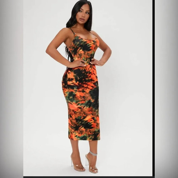 SHEIN MAXY DRESS  SMALL NWT - Picture 1 of 4